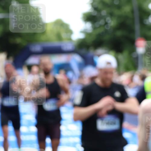 29.06.2025 - hella hamburg halbmarathon Zöllner http://msf.ph/oto/8193701 29.06.2025 10:34:58 Ziel 4477, 6704, 7466, 8864, 12044, 12204, 12751, 14952, 15391, 15902, 16140, 16177, 16712, 17643, 18183, 18220, 18419, 18837 meine-sportfotos.de
