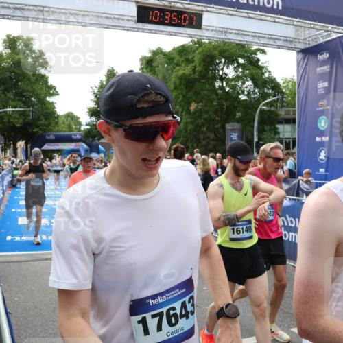 29.06.2025 - hella hamburg halbmarathon Zöllner http://msf.ph/oto/8194000 29.06.2025 10:35:05 Ziel 7972, 8901, 12044, 14069, 15391, 15902, 16177, 16963, 16964 meine-sportfotos.de