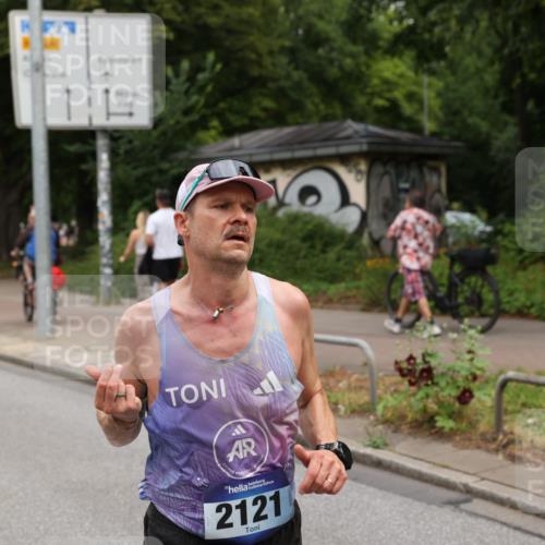 29.06.2025 - hella hamburg halbmarathon Yannick Fuchs http://msf.ph/oto/8194014 29.06.2025 10:31:24 20KM 1385, 1411, 1571, 2121, 3959, 5092, 5315, 5961, 6529, 6915, 7831, 8084, 8121, 9296, 9313, 10404, 10680, 11120, 11304, 11620, 11833, 12168, 12916, 13972, 14075, 16158, 17024, 17078, 17192, 17306, 17723, 18038, 18062, 18733, 18824 meine-sportfotos.de