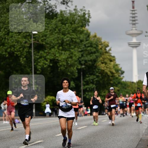 29.06.2025 - hella hamburg halbmarathon Dr. Thomas Lammeyer http://msf.ph/oto/8194091 29.06.2025 10:11:20 Kennedybrücke 4502, 5287, 5807, 5845, 5926, 6517, 7503, 10283, 10700, 10703, 11114, 11394 meine-sportfotos.de