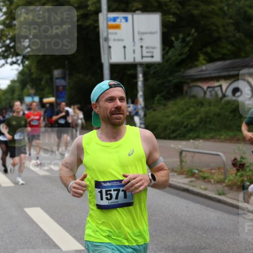 29.06.2025 - hella hamburg halbmarathon Yannick Fuchs http://msf.ph/oto/8194358 29.06.2025 10:31:31 20KM 1385, 1411, 1571, 2121, 3959, 4865, 5092, 5315, 5961, 6529, 7482, 7831, 8084, 8121, 8362, 9296, 9313, 10680, 10738, 11120, 11833, 13972, 16523, 17024, 17192, 17306, 17658, 17723, 18038, 18062, 18384, 18733, 18824 meine-sportfotos.de