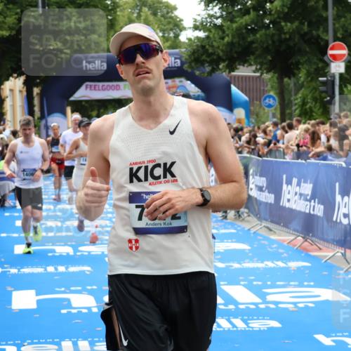 29.06.2025 - hella hamburg halbmarathon Zöllner http://msf.ph/oto/8194408 29.06.2025 10:35:11 Ziel 4740, 7628, 7972, 8901, 11559, 14069, 16963, 16964, 17022 meine-sportfotos.de