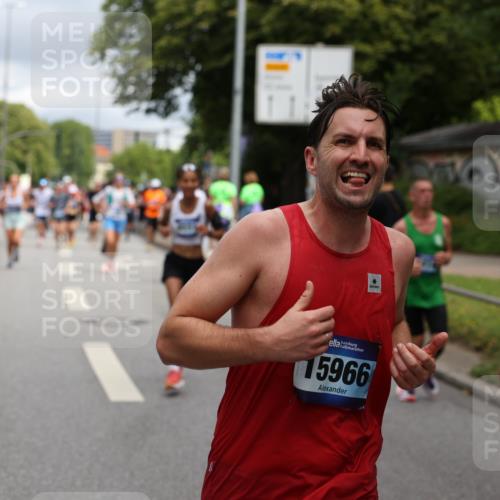 29.06.2025 - hella hamburg halbmarathon Yannick Fuchs http://msf.ph/oto/8194414 29.06.2025 10:44:10 20KM 1216, 1321, 2020, 2234, 2788, 3296, 3414, 3543, 3562, 3852, 3947, 4247, 4933, 5447, 5894, 5978, 6125, 6282, 7100, 7657, 8153, 8313, 8454, 8576, 8689, 8813, 8899, 8921, 9031, 9303, 9491, 9551, 10480, 10750, 11339, 11975, 12203, 12235, 12527, 12733, 13159, 13225, 13282, 13463, 13758, 13812, 13976, 14562, 14794, 15620, 15966, 16000, 16242, 16403, 16732, 16843, 16877, 16887, 17001, 17282, 17319, 18228, 18229, 18350, 18451, 18499, 18884 meine-sportfotos.de