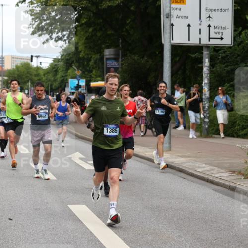 29.06.2025 - hella hamburg halbmarathon Yannick Fuchs http://msf.ph/oto/8194508 29.06.2025 10:31:33 20KM 1385, 1411, 1571, 3959, 4860, 4865, 5003, 5092, 5315, 5961, 6529, 7482, 7831, 8084, 8121, 8362, 9296, 9313, 10680, 10738, 11120, 11833, 13972, 15261, 16523, 17024, 17192, 17306, 17658, 17723, 18038, 18062, 18384, 18733, 18824 meine-sportfotos.de