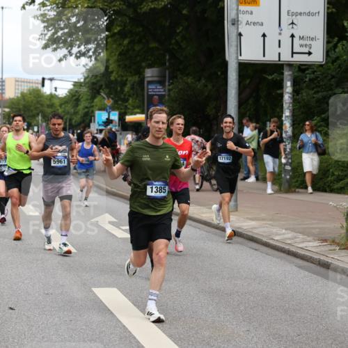 29.06.2025 - hella hamburg halbmarathon Yannick Fuchs http://msf.ph/oto/8194517 29.06.2025 10:31:33 20KM 1385, 1411, 1571, 3959, 4860, 4865, 5003, 5092, 5315, 5961, 6529, 7482, 7831, 8084, 8121, 8362, 9296, 9313, 10680, 10738, 11120, 11833, 13972, 15261, 16523, 17024, 17192, 17306, 17658, 17723, 18038, 18062, 18384, 18733, 18824 meine-sportfotos.de