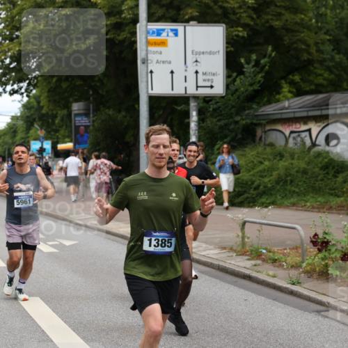 29.06.2025 - hella hamburg halbmarathon Yannick Fuchs http://msf.ph/oto/8194859 29.06.2025 10:31:34 20KM 1385, 1411, 1571, 3959, 4860, 4865, 5003, 5092, 5315, 5961, 6529, 7482, 7831, 8084, 8121, 8362, 9178, 9296, 9313, 10680, 10738, 11120, 11833, 13972, 15261, 15939, 16523, 17024, 17192, 17306, 17658, 17723, 18038, 18062, 18384, 18733, 18824 meine-sportfotos.de