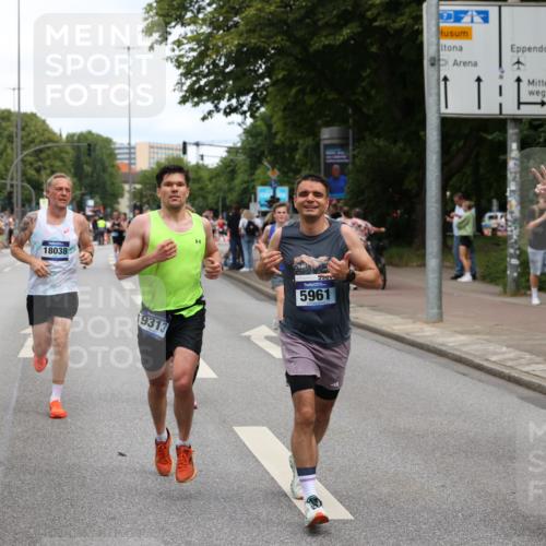 29.06.2025 - hella hamburg halbmarathon Yannick Fuchs http://msf.ph/oto/8194965 29.06.2025 10:31:34 20KM 1385, 1411, 1571, 3959, 4860, 4865, 5003, 5092, 5315, 5961, 6529, 7482, 7831, 8084, 8121, 8362, 9178, 9296, 9313, 10680, 10738, 11120, 11833, 13972, 15261, 15939, 16523, 17024, 17192, 17306, 17658, 17723, 18038, 18062, 18384, 18733, 18824 meine-sportfotos.de