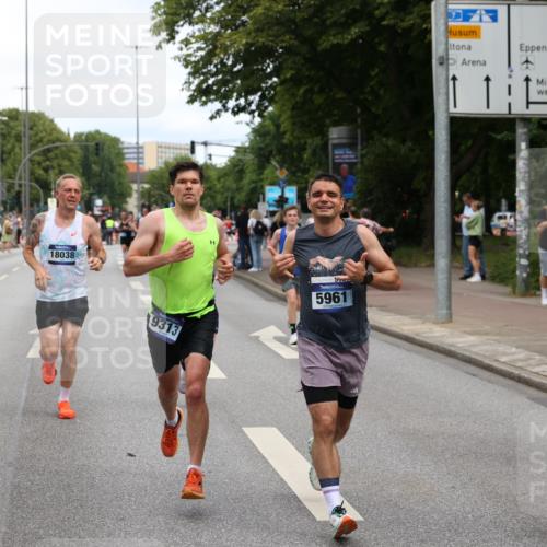 29.06.2025 - hella hamburg halbmarathon Yannick Fuchs http://msf.ph/oto/8194981 29.06.2025 10:31:34 20KM 1385, 1411, 1571, 3959, 4860, 4865, 5003, 5092, 5315, 5961, 6529, 7482, 7831, 8084, 8121, 8362, 9178, 9296, 9313, 10680, 10738, 11120, 11833, 13972, 15261, 15939, 16523, 17024, 17192, 17306, 17658, 17723, 18038, 18062, 18384, 18733, 18824 meine-sportfotos.de