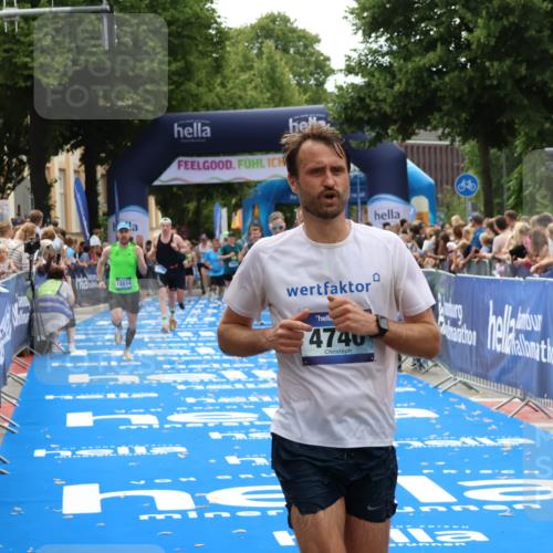 29.06.2025 - hella hamburg halbmarathon Zöllner http://msf.ph/oto/8195027 29.06.2025 10:35:19 Ziel 4740, 7867, 12514, 13798, 14789, 15415, 15773 meine-sportfotos.de