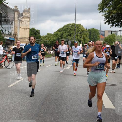 29.06.2025 - hella hamburg halbmarathon Yannick Fuchs http://msf.ph/oto/8195219 29.06.2025 10:44:14 20KM 1216, 1321, 2020, 2234, 2788, 3296, 3414, 3852, 3947, 4127, 4247, 4933, 5447, 5894, 6125, 6282, 8153, 8313, 8454, 8576, 8657, 8689, 8813, 8899, 8921, 9031, 9303, 9551, 10480, 10750, 11975, 12203, 12235, 12527, 12733, 13225, 13282, 13463, 13609, 13758, 13812, 14562, 14794, 15620, 15966, 16000, 16242, 16403, 16732, 16806, 16887, 17282, 17319, 18228, 18229, 18451, 18499, 18884 meine-sportfotos.de