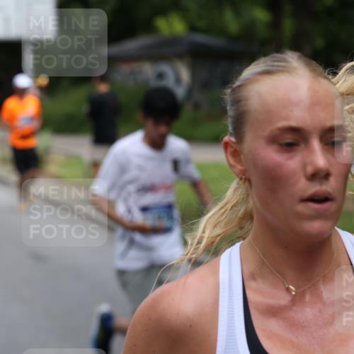 29.06.2025 - hella hamburg halbmarathon Yannick Fuchs http://msf.ph/oto/8195457 29.06.2025 10:44:16 20KM 1216, 1321, 1399, 1630, 2020, 2234, 2788, 3296, 3414, 3852, 3947, 4127, 4247, 4933, 5447, 5894, 6125, 6282, 8153, 8313, 8576, 8657, 8689, 8899, 8921, 9031, 9303, 9551, 10371, 10480, 10750, 11455, 11975, 12203, 12235, 12527, 12733, 13225, 13282, 13463, 13609, 13758, 13812, 14562, 14794, 15620, 16000, 16242, 16403, 16732, 16806, 16887, 17247, 17282, 17319, 18228, 18229, 18451, 18499, 18657, 18658, 18884 meine-sportfotos.de