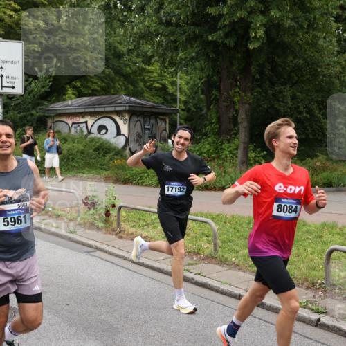 29.06.2025 - hella hamburg halbmarathon Yannick Fuchs http://msf.ph/oto/8195459 29.06.2025 10:31:35 20KM 1385, 1411, 1571, 3959, 4860, 4865, 5003, 5092, 5307, 5315, 5961, 6123, 6529, 7310, 7482, 7831, 8084, 8121, 8362, 9178, 9296, 9313, 10680, 10738, 11120, 11833, 13972, 14691, 15261, 15939, 16523, 17024, 17192, 17306, 17658, 17723, 18038, 18062, 18384, 18733, 18824 meine-sportfotos.de