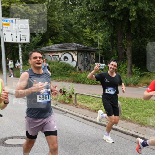 29.06.2025 - hella hamburg halbmarathon Yannick Fuchs http://msf.ph/oto/8195487 29.06.2025 10:31:35 20KM 1385, 1411, 1571, 3959, 4860, 4865, 5003, 5092, 5307, 5315, 5961, 6123, 6529, 7310, 7482, 7831, 8084, 8121, 8362, 9178, 9296, 9313, 10680, 10738, 11120, 11833, 13972, 14691, 15261, 15939, 16523, 17024, 17192, 17306, 17658, 17723, 18038, 18062, 18384, 18733, 18824 meine-sportfotos.de