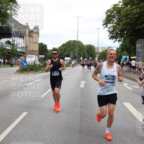 29.06.2025 - hella hamburg halbmarathon Yannick Fuchs http://msf.ph/oto/8195522 29.06.2025 10:31:36 20KM 1385, 1411, 1571, 3959, 4860, 4865, 5003, 5092, 5307, 5315, 5961, 6123, 6529, 7310, 7482, 7831, 8084, 8121, 8362, 9178, 9296, 9313, 10680, 10738, 11120, 11833, 13972, 14459, 14691, 14934, 15261, 15939, 16523, 17024, 17192, 17306, 17658, 17723, 18038, 18062, 18384, 18733, 18824 meine-sportfotos.de