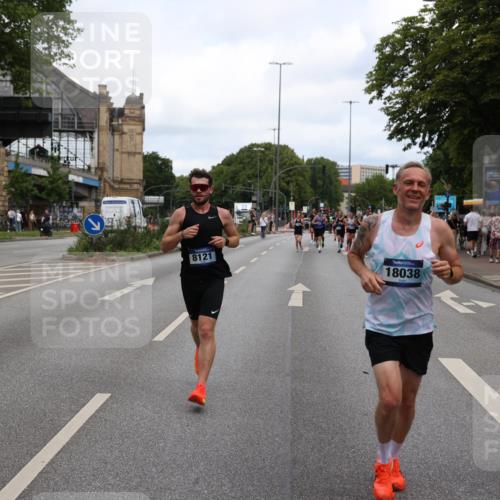 29.06.2025 - hella hamburg halbmarathon Yannick Fuchs http://msf.ph/oto/8195563 29.06.2025 10:31:36 20KM 1385, 1411, 1571, 3959, 4860, 4865, 5003, 5092, 5307, 5315, 5961, 6123, 6529, 7310, 7482, 7831, 8084, 8121, 8362, 9178, 9296, 9313, 10680, 10738, 11120, 11833, 13972, 14459, 14691, 14934, 15261, 15939, 16523, 17024, 17192, 17306, 17658, 17723, 18038, 18062, 18384, 18733, 18824 meine-sportfotos.de