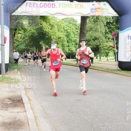 29.06.2025 - hella hamburg halbmarathon MichiJ http://msf.ph/oto/8195655 29.06.2025 10:20:44 Zwischen KM18-KM19 15835, 19118 meine-sportfotos.de