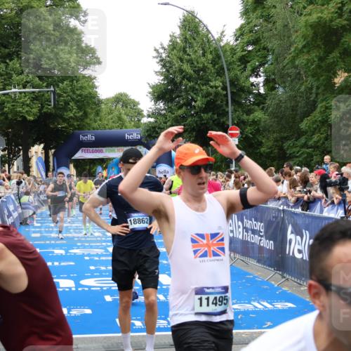 29.06.2025 - hella hamburg halbmarathon Zöllner http://msf.ph/oto/8195774 29.06.2025 10:45:46 Ziel 4854, 5047, 6071, 6711, 13975, 14374, 14764, 16617, 17332, 17674, 17835, 18862 meine-sportfotos.de