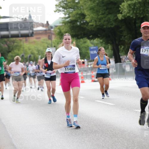 29.06.2025 - hella hamburg halbmarathon Jannik Wohlers http://msf.ph/oto/8195792 29.06.2025 10:24:38 Lombardsbrücke 1740, 2000, 2249, 3920, 4008, 4010, 5126, 7778, 8083, 9573, 11400, 11921, 14649, 15153, 15679, 15942, 17185, 17954, 18194, 18198 meine-sportfotos.de