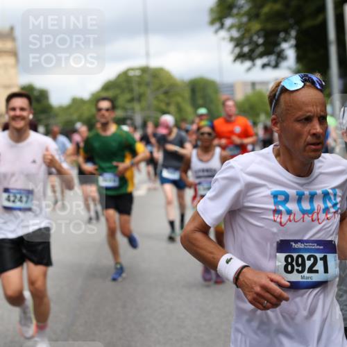 29.06.2025 - hella hamburg halbmarathon Yannick Fuchs http://msf.ph/oto/8195828 29.06.2025 10:44:18 20KM 1119, 1216, 1321, 1399, 1630, 2020, 2234, 2788, 3296, 3414, 3852, 3947, 4127, 4247, 4933, 5447, 5894, 6125, 6282, 8153, 8313, 8576, 8657, 8689, 8899, 8921, 9031, 9303, 10371, 10480, 10750, 11455, 11975, 12203, 12235, 12527, 12733, 13225, 13282, 13463, 13609, 13758, 13812, 14562, 14794, 15620, 15950, 16000, 16242, 16403, 16732, 16806, 16887, 17247, 17282, 17319, 18228, 18229, 18451, 18499, 18657, 18658, 18811, 18884 meine-sportfotos.de