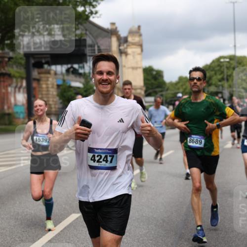 29.06.2025 - hella hamburg halbmarathon Yannick Fuchs http://msf.ph/oto/8195879 29.06.2025 10:44:19 20KM 1119, 1216, 1321, 1399, 1507, 1630, 2020, 2234, 2788, 3296, 3852, 3947, 4127, 4247, 4933, 5447, 5894, 6125, 6282, 7176, 8153, 8313, 8576, 8657, 8689, 8899, 8921, 9031, 9303, 10371, 10480, 10750, 11455, 11607, 11975, 12203, 12235, 12527, 12733, 13225, 13282, 13463, 13609, 13758, 13812, 14562, 14794, 15620, 15803, 15950, 16000, 16242, 16403, 16732, 16806, 16887, 17247, 17282, 17319, 18066, 18228, 18229, 18451, 18499, 18657, 18658, 18811, 18884 meine-sportfotos.de