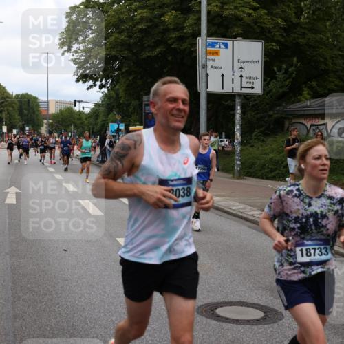 29.06.2025 - hella hamburg halbmarathon Yannick Fuchs http://msf.ph/oto/8195960 29.06.2025 10:31:36 20KM 1385, 1411, 1571, 3959, 4860, 4865, 5003, 5092, 5307, 5315, 5961, 6123, 6529, 7310, 7482, 7831, 8084, 8121, 8362, 9178, 9296, 9313, 10680, 10738, 11120, 11833, 13972, 14459, 14691, 14934, 15261, 15939, 16523, 17024, 17192, 17306, 17658, 17723, 18038, 18062, 18384, 18733, 18824 meine-sportfotos.de