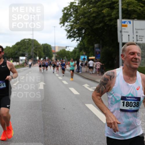29.06.2025 - hella hamburg halbmarathon Yannick Fuchs http://msf.ph/oto/8196029 29.06.2025 10:31:36 20KM 1385, 1411, 1571, 3959, 4860, 4865, 5003, 5092, 5307, 5315, 5961, 6123, 6529, 7310, 7482, 7831, 8084, 8121, 8362, 9178, 9296, 9313, 10680, 10738, 11120, 11833, 13972, 14459, 14691, 14934, 15261, 15939, 16523, 17024, 17192, 17306, 17658, 17723, 18038, 18062, 18384, 18733, 18824 meine-sportfotos.de
