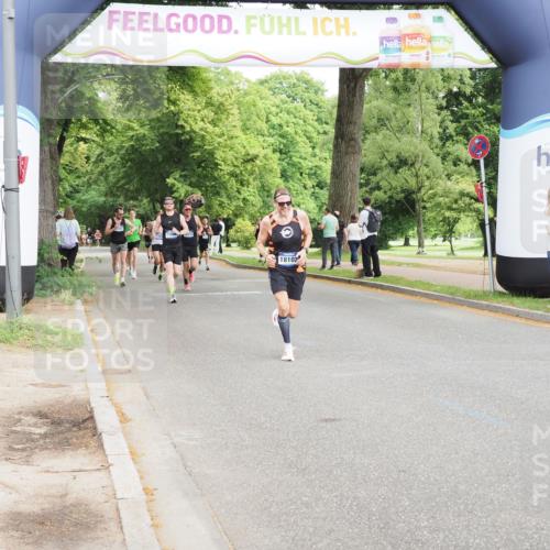 29.06.2025 - hella hamburg halbmarathon MichiJ http://msf.ph/oto/8196049 29.06.2025 10:20:47 Zwischen KM18-KM19 15835, 19118 meine-sportfotos.de