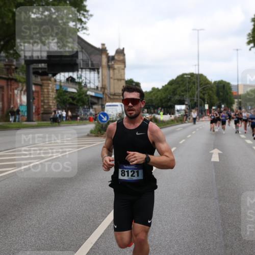 29.06.2025 - hella hamburg halbmarathon Yannick Fuchs http://msf.ph/oto/8196140 29.06.2025 10:31:37 20KM 1385, 1411, 1571, 3959, 4860, 4865, 5003, 5092, 5307, 5315, 5961, 6123, 6529, 7310, 7482, 7831, 8084, 8121, 8362, 9178, 9296, 9313, 10680, 10738, 11120, 11833, 13972, 14459, 14691, 14934, 15261, 15939, 16523, 17024, 17192, 17306, 17658, 17723, 18038, 18062, 18384, 18733, 18824 meine-sportfotos.de