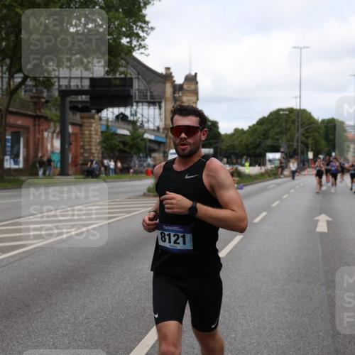 29.06.2025 - hella hamburg halbmarathon Yannick Fuchs http://msf.ph/oto/8196207 29.06.2025 10:31:37 20KM 1385, 1411, 1571, 3959, 4860, 4865, 5003, 5092, 5307, 5315, 5961, 6123, 6529, 7310, 7482, 7831, 8084, 8121, 8362, 9178, 9296, 9313, 10680, 10738, 11120, 11833, 13972, 14459, 14691, 14934, 15261, 15939, 16523, 17024, 17192, 17306, 17658, 17723, 18038, 18062, 18384, 18733, 18824 meine-sportfotos.de