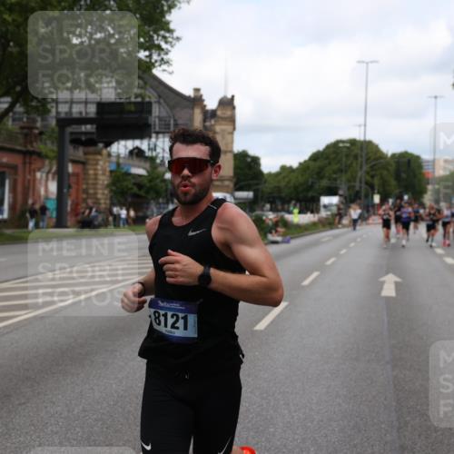 29.06.2025 - hella hamburg halbmarathon Yannick Fuchs http://msf.ph/oto/8196260 29.06.2025 10:31:37 20KM 1385, 1411, 1571, 3959, 4860, 4865, 5003, 5092, 5307, 5315, 5961, 6123, 6529, 7310, 7482, 7831, 8084, 8121, 8362, 9178, 9296, 9313, 10680, 10738, 11120, 11833, 13972, 14459, 14691, 14934, 15261, 15939, 16523, 17024, 17192, 17306, 17658, 17723, 18038, 18062, 18384, 18733, 18824 meine-sportfotos.de