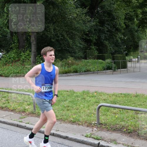 29.06.2025 - hella hamburg halbmarathon Yannick Fuchs http://msf.ph/oto/8196304 29.06.2025 10:31:38 20KM 1385, 1411, 1571, 2767, 3959, 4860, 4865, 5003, 5092, 5307, 5315, 5961, 6123, 6529, 7310, 7482, 7831, 8084, 8121, 8362, 9178, 9296, 9313, 10680, 10738, 11120, 11833, 13972, 14459, 14691, 14934, 15261, 15939, 16523, 17024, 17192, 17306, 17658, 17723, 18038, 18062, 18384, 18733, 18824 meine-sportfotos.de