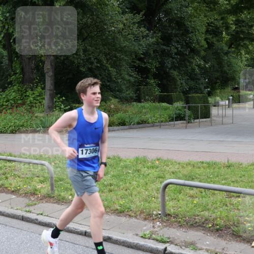 29.06.2025 - hella hamburg halbmarathon Yannick Fuchs http://msf.ph/oto/8196393 29.06.2025 10:31:38 20KM 1385, 1411, 1571, 2767, 3959, 4860, 4865, 5003, 5092, 5307, 5315, 5961, 6123, 6529, 7310, 7482, 7831, 8084, 8121, 8362, 9178, 9296, 9313, 10680, 10738, 11120, 11833, 13972, 14459, 14691, 14934, 15261, 15939, 16523, 17024, 17192, 17306, 17658, 17723, 18038, 18062, 18384, 18733, 18824 meine-sportfotos.de