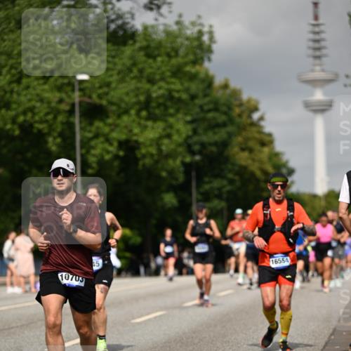 29.06.2025 - hella hamburg halbmarathon Dr. Thomas Lammeyer http://msf.ph/oto/8196437 29.06.2025 10:11:26 Kennedybrücke 1993, 4262, 4502, 5242, 5287, 5807, 5845, 5926, 6517, 6518, 6707, 6713, 6715, 6833, 7503, 8585, 10283, 10700, 10703, 11114, 11394 meine-sportfotos.de