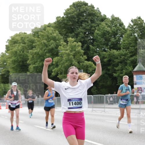 29.06.2025 - hella hamburg halbmarathon Jannik Wohlers http://msf.ph/oto/8196492 29.06.2025 10:24:41 Lombardsbrücke 1740, 2000, 3920, 3961, 3963, 4008, 4010, 5814, 7778, 8083, 8962, 9573, 11400, 11921, 14086, 14649, 15153, 15679, 15942, 17185, 17954, 18194, 18198 meine-sportfotos.de