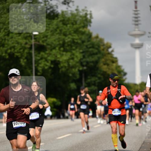 29.06.2025 - hella hamburg halbmarathon Dr. Thomas Lammeyer http://msf.ph/oto/8196532 29.06.2025 10:11:26 Kennedybrücke 1993, 4262, 4502, 5242, 5287, 5807, 5845, 5926, 6517, 6518, 6707, 6713, 6715, 6833, 7503, 8585, 10283, 10700, 10703, 11114, 11394 meine-sportfotos.de