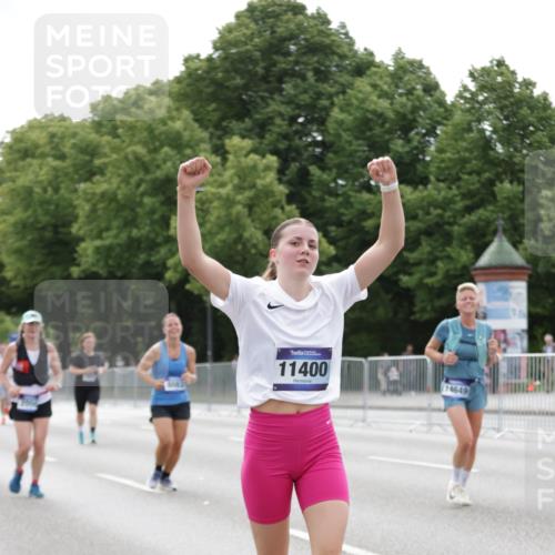 29.06.2025 - hella hamburg halbmarathon Jannik Wohlers http://msf.ph/oto/8196554 29.06.2025 10:24:42 Lombardsbrücke 1740, 2000, 3920, 3961, 3963, 4008, 4010, 5814, 7778, 8083, 8962, 9573, 11400, 11921, 14086, 14649, 15153, 15679, 15942, 17185, 17954, 18194, 18198 meine-sportfotos.de