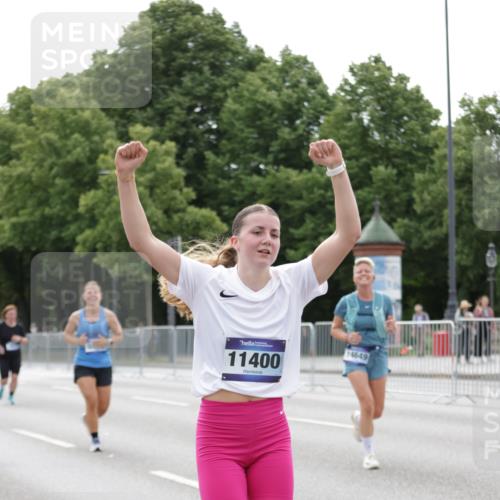 29.06.2025 - hella hamburg halbmarathon Jannik Wohlers http://msf.ph/oto/8196642 29.06.2025 10:24:42 Lombardsbrücke 1740, 2000, 3920, 3961, 3963, 4008, 4010, 5814, 7778, 8083, 8962, 9573, 11400, 11921, 14086, 14649, 15153, 15679, 15942, 17185, 17954, 18194, 18198 meine-sportfotos.de