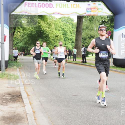 29.06.2025 - hella hamburg halbmarathon MichiJ http://msf.ph/oto/8196745 29.06.2025 10:20:51 Zwischen KM18-KM19 9047, 12232, 13606, 14548, 18102 meine-sportfotos.de