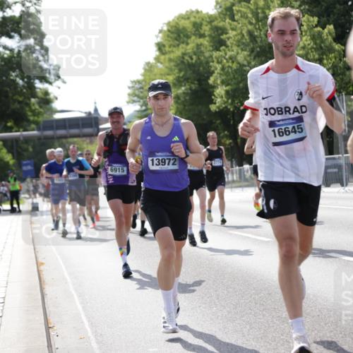 29.06.2025 - hella hamburg halbmarathon Jannik Wohlers http://msf.ph/oto/8196824 29.06.2025 09:46:50 Lombardsbrücke 1002, 1396, 1407, 1910, 1959, 2121, 2228, 2563, 2774, 2836, 3005, 3790, 3935, 4246, 4740, 5961, 6032, 6305, 6473, 6915, 7831, 7972, 8366, 9376, 9508, 9519, 10771, 11055, 11370, 11806, 12137, 12204, 13148, 13771, 13972, 13991, 14069, 14388, 14448, 14975, 15348, 15390, 15500, 15939, 16075, 16177, 16425, 16698, 17877, 18455, 18731, 18906, 19059 meine-sportfotos.de