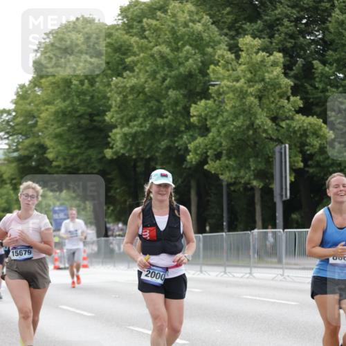 29.06.2025 - hella hamburg halbmarathon Jannik Wohlers http://msf.ph/oto/8196890 29.06.2025 10:24:43 Lombardsbrücke 1740, 2000, 3920, 3961, 3963, 4008, 4010, 5564, 5814, 7778, 8083, 8962, 9573, 9927, 11400, 11921, 14086, 14649, 15153, 15679, 15942, 17185, 17954, 18194, 18198 meine-sportfotos.de