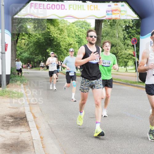 29.06.2025 - hella hamburg halbmarathon MichiJ http://msf.ph/oto/8196951 29.06.2025 10:20:52 Zwischen KM18-KM19 6619, 9047, 9508, 10298, 12232, 13606, 14548, 18102 meine-sportfotos.de