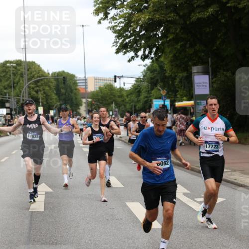 29.06.2025 - hella hamburg halbmarathon Yannick Fuchs http://msf.ph/oto/8196967 29.06.2025 10:31:42 20KM 1411, 2767, 4860, 4865, 5003, 5092, 5307, 5315, 5961, 6123, 6529, 7310, 7482, 8121, 8362, 9178, 9296, 9914, 10680, 10738, 11833, 13141, 13854, 13972, 14387, 14459, 14691, 14934, 15178, 15261, 15939, 16523, 17024, 17125, 17306, 17658, 17723, 18038, 18062, 18384, 18733, 18824 meine-sportfotos.de