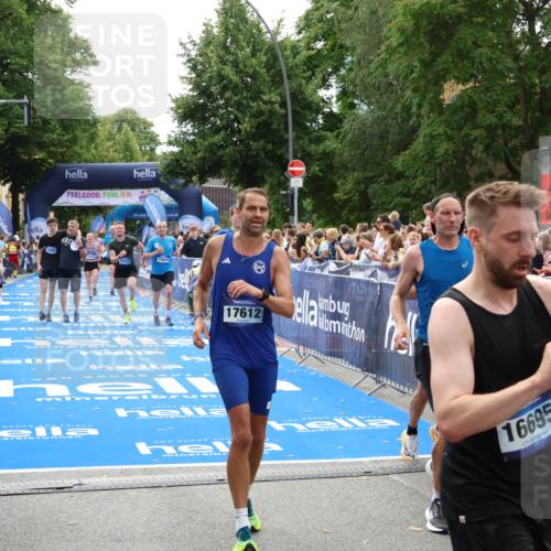 29.06.2025 - hella hamburg halbmarathon Zöllner http://msf.ph/oto/8197014 29.06.2025 10:35:41 Ziel 4062, 5269, 10384, 12462, 12899, 14841, 16123, 17612, 17826, 18841 meine-sportfotos.de