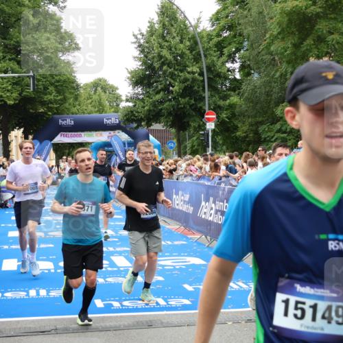 29.06.2025 - hella hamburg halbmarathon Zöllner http://msf.ph/oto/8197070 29.06.2025 10:46:05 Ziel 2189, 5648, 6460, 8269, 8577, 8871, 9585, 11936, 12084, 12269, 13630, 14462, 14804, 17008, 18081 meine-sportfotos.de