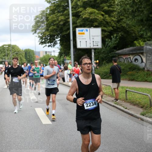 29.06.2025 - hella hamburg halbmarathon Yannick Fuchs http://msf.ph/oto/8197100 29.06.2025 10:44:25 20KM 1119, 1216, 1321, 1399, 1507, 1630, 2020, 2234, 2788, 3296, 3852, 3947, 4127, 4247, 4346, 4933, 5894, 6662, 6795, 7176, 8153, 8313, 8572, 8576, 8657, 8689, 8704, 8899, 9031, 9303, 10371, 10480, 10750, 11356, 11455, 11607, 12235, 12527, 12624, 12733, 13282, 13463, 13609, 13758, 13812, 14257, 14562, 15803, 15950, 16000, 16242, 16716, 16732, 16806, 16887, 17247, 17282, 17319, 18066, 18228, 18229, 18370, 18451, 18499, 18657, 18658, 18811, 18884 meine-sportfotos.de