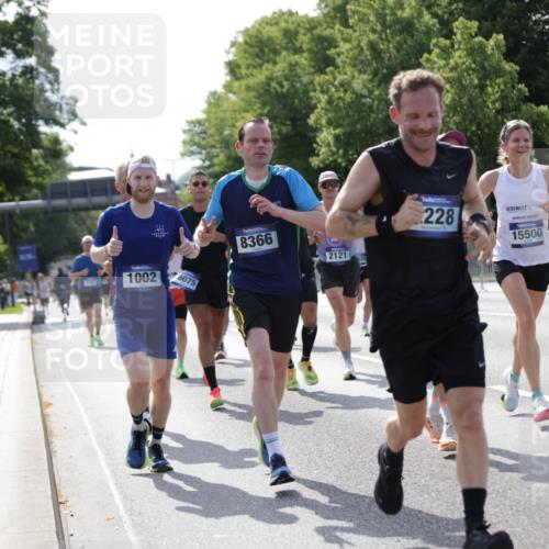 29.06.2025 - hella hamburg halbmarathon Jannik Wohlers http://msf.ph/oto/8197102 29.06.2025 09:46:53 Lombardsbrücke 1002, 1407, 1910, 1959, 2121, 2228, 2563, 2774, 2836, 3783, 3790, 3935, 4246, 4740, 5961, 6032, 6305, 6473, 6915, 7831, 7972, 8366, 9376, 9508, 9519, 10771, 11055, 11370, 11806, 12137, 12204, 13148, 13771, 13972, 13991, 14388, 14448, 14975, 15348, 15500, 15939, 16075, 16177, 16425, 16698, 17877, 18455, 19059 meine-sportfotos.de