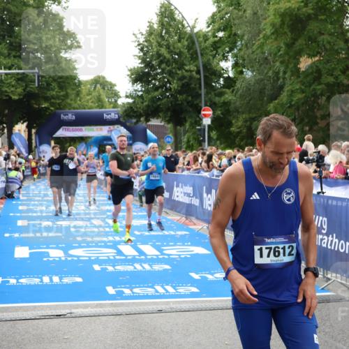 29.06.2025 - hella hamburg halbmarathon Zöllner http://msf.ph/oto/8197173 29.06.2025 10:35:42 Ziel 4062, 10384, 12462, 12899, 14841, 16123, 18841 meine-sportfotos.de