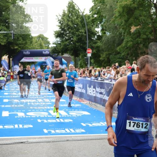 29.06.2025 - hella hamburg halbmarathon Zöllner http://msf.ph/oto/8197214 29.06.2025 10:35:43 Ziel 4062, 10384, 12462, 12899, 14841, 16123, 18841 meine-sportfotos.de