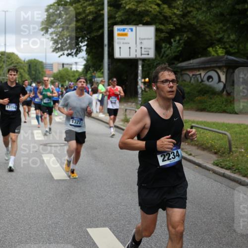 29.06.2025 - hella hamburg halbmarathon Yannick Fuchs http://msf.ph/oto/8197219 29.06.2025 10:44:25 20KM 1119, 1216, 1321, 1399, 1507, 1630, 2020, 2234, 2788, 3296, 3852, 3947, 4127, 4247, 4346, 4933, 5894, 6662, 6795, 7176, 8153, 8313, 8572, 8576, 8657, 8689, 8704, 8899, 9031, 9303, 10371, 10480, 10750, 11356, 11455, 11607, 12235, 12527, 12624, 12733, 13282, 13463, 13609, 13758, 13812, 14257, 14562, 15803, 15950, 16000, 16242, 16716, 16732, 16806, 16887, 17247, 17282, 17319, 18066, 18228, 18229, 18370, 18451, 18499, 18657, 18658, 18811, 18884 meine-sportfotos.de