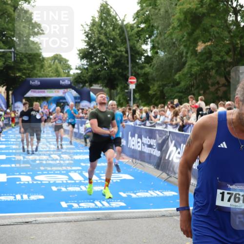 29.06.2025 - hella hamburg halbmarathon Zöllner http://msf.ph/oto/8197261 29.06.2025 10:35:43 Ziel 4062, 10384, 12462, 12899, 14841, 16123, 18841 meine-sportfotos.de